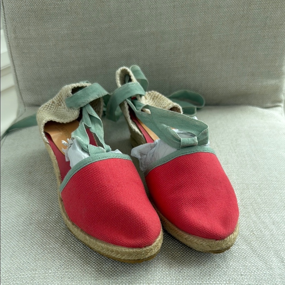 Red and green isle Jacobson Hornbæk danish shoes women’s
